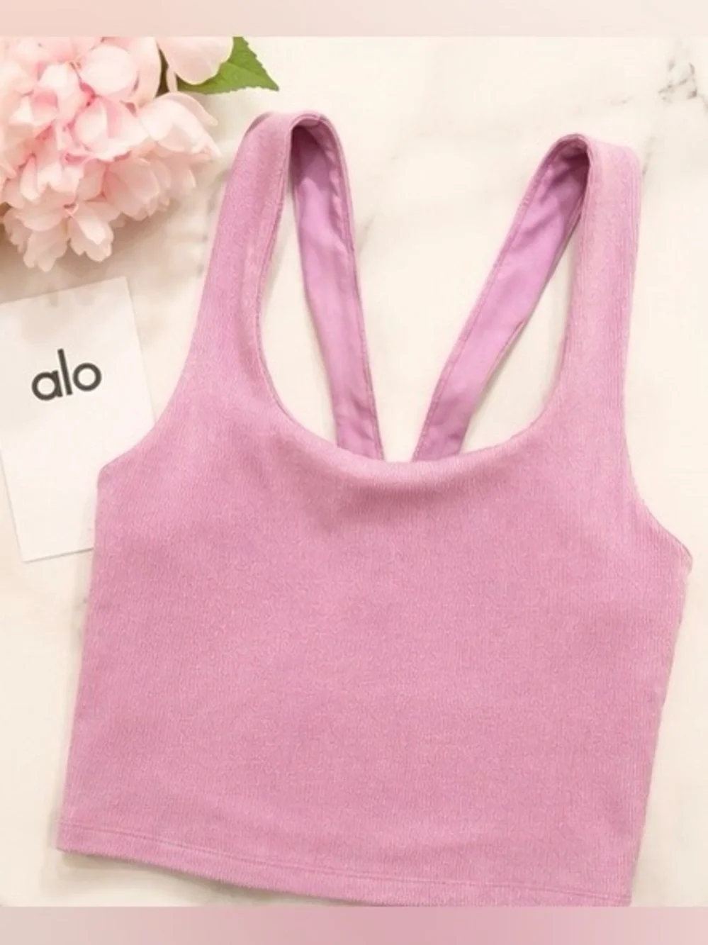 Alo Yoga Pink Ribbed Cropped Tank Top – Women’s Size M 💗🧘‍♀️